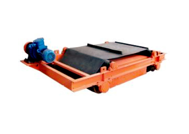 Permanent magnet self-unloading iron remover
